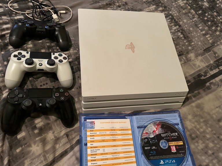 Sony Playstation 4 Pro 1TB + DualShock 4 Код:null. Изображение 5