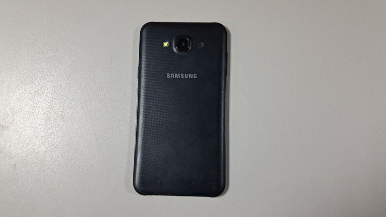 Дешево Samsung galaxy j7 neo sm-j701f 16gb з ломбарду