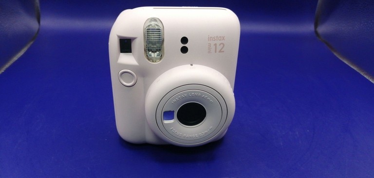 Дешево Fujifilm instax mini 12 з ломбарду