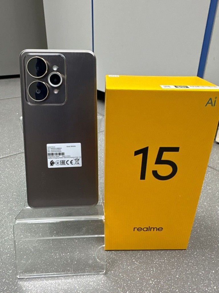 Купити Realme 15 5G 12/512GB Suit Titanium Б/У
