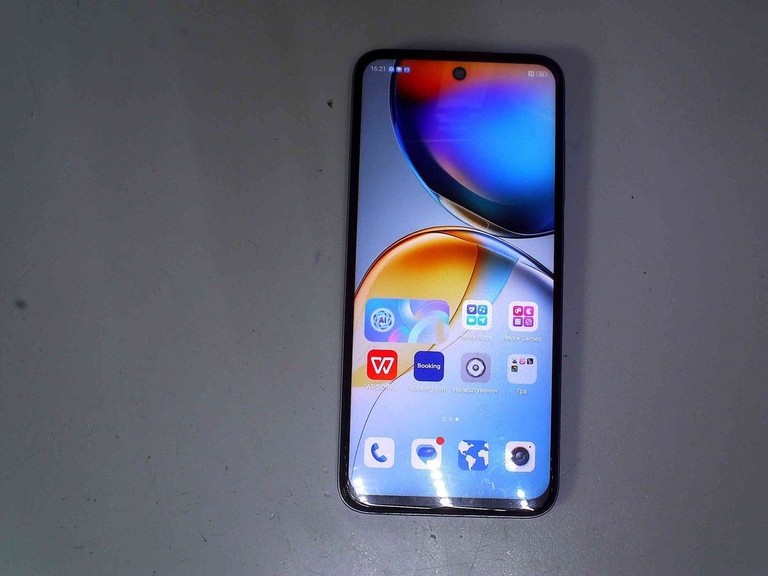 Оголошення Zte Nubia V70 8/256GB Gray Б/У