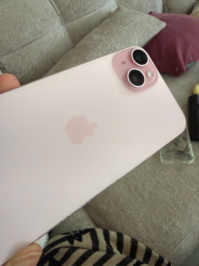 Apple iPhone 15 Plus 256GB Pink (MU193) Код:null. Зображення 8