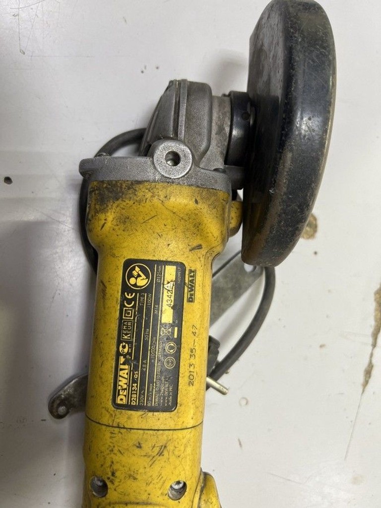 Купити Dewalt D28134 Б/У