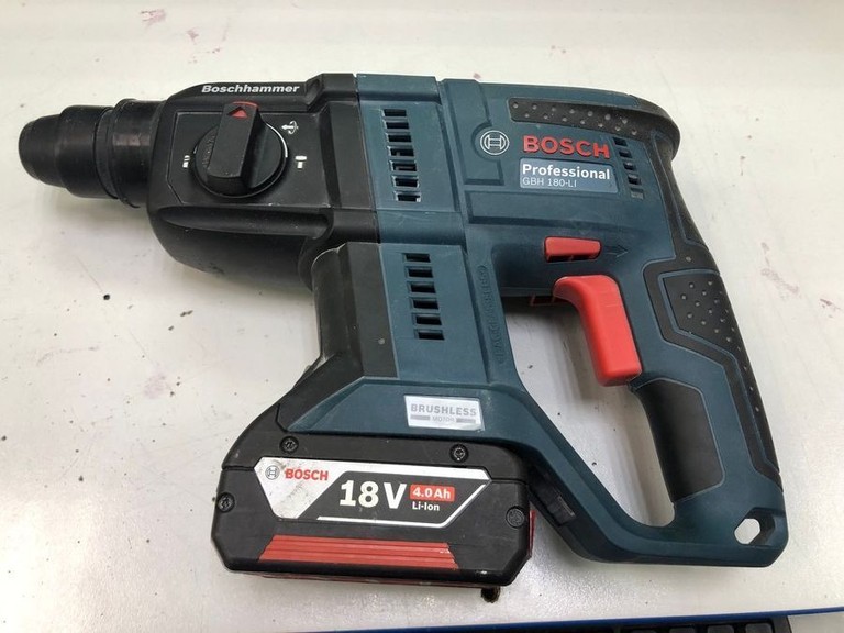 Дешиво Bosch gbh 180 li 1акб 18v +зп с ломбарда