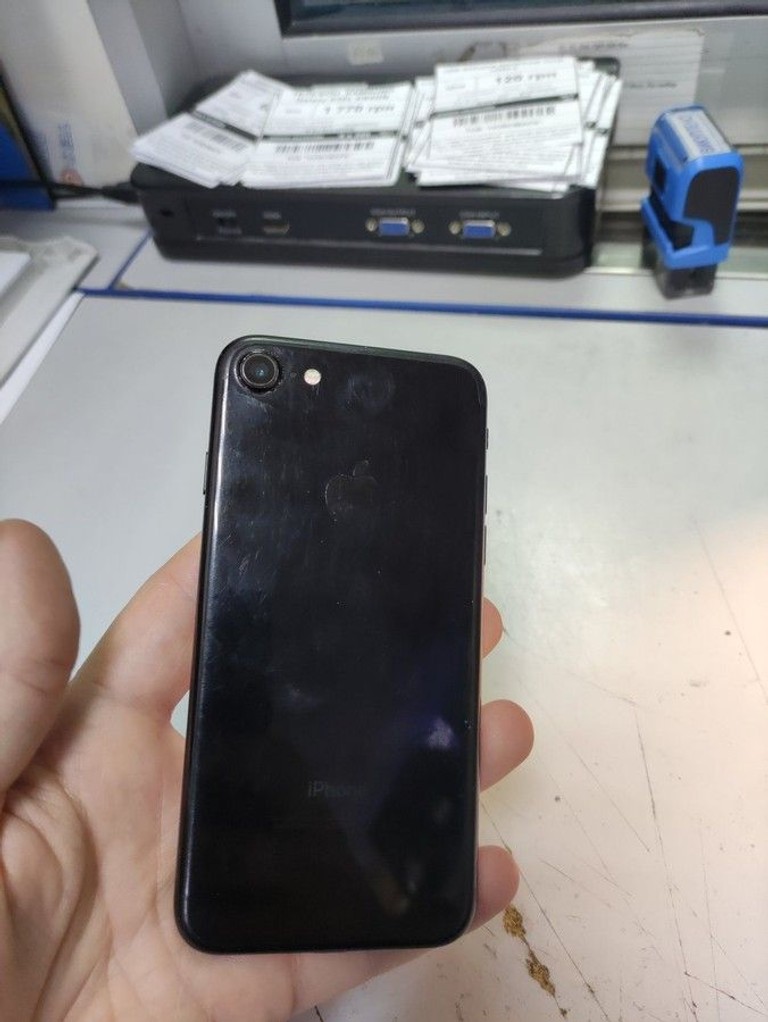 Дешиво Apple iphone 7 32gb с ломбарда