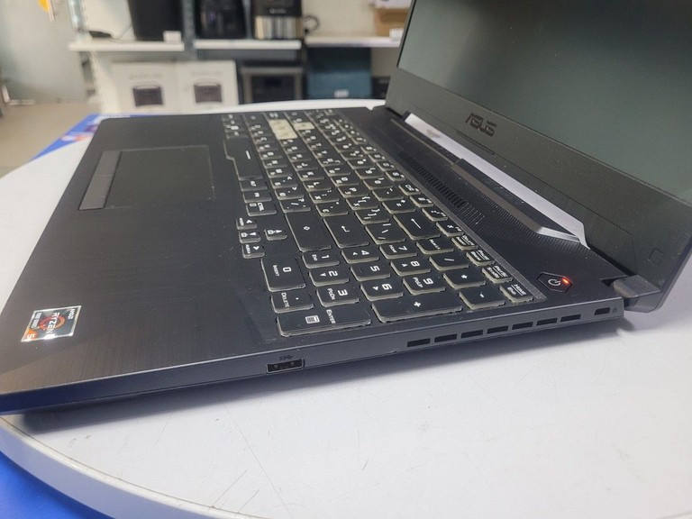 Дешиво Asus 15/ryzen 5 7535hs ddr5/16gb ddr5/ssd 1000 gb/geforce rtx3050 4gb с ломбарда