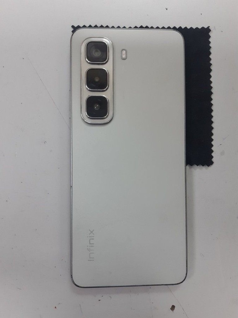 Дешево Infinix hot 50 pro+ 8/256gb з ломбарду