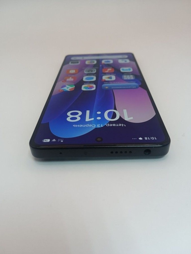 Розпродаж Xiaomi redmi note 13 pro 4g 8/256gb, продавець Техноскарб