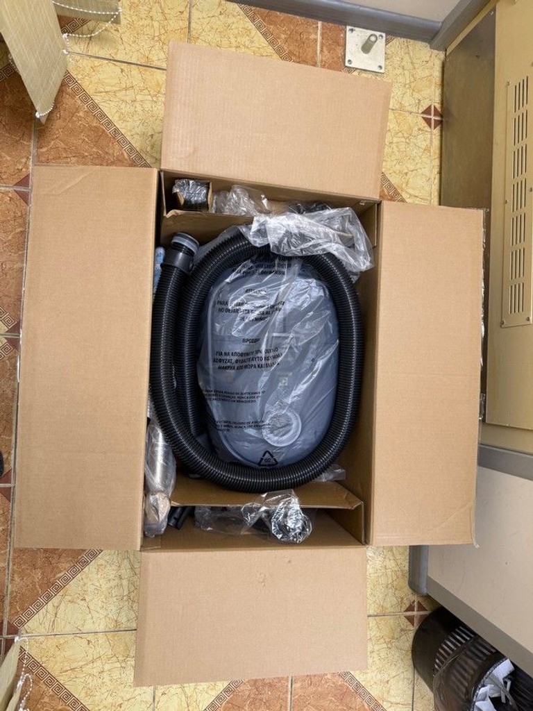 Дешево Electrolux EB61C4DB з ломбарду