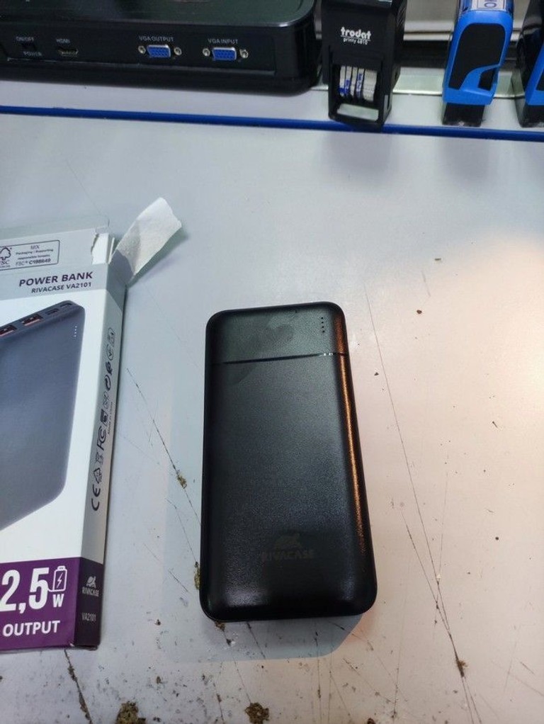 Объявление Rivacase VA2211 10000mAh Black Б/У