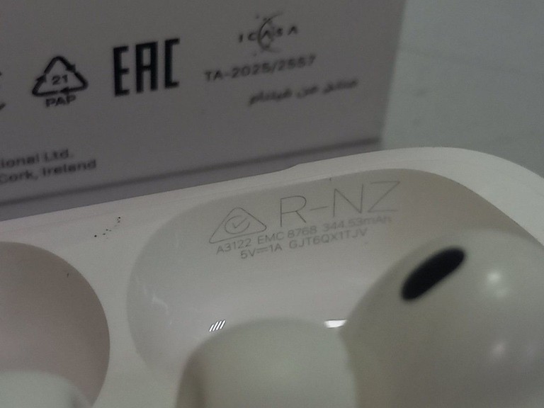 Дешиво AirPods Pro 3 с ломбарда