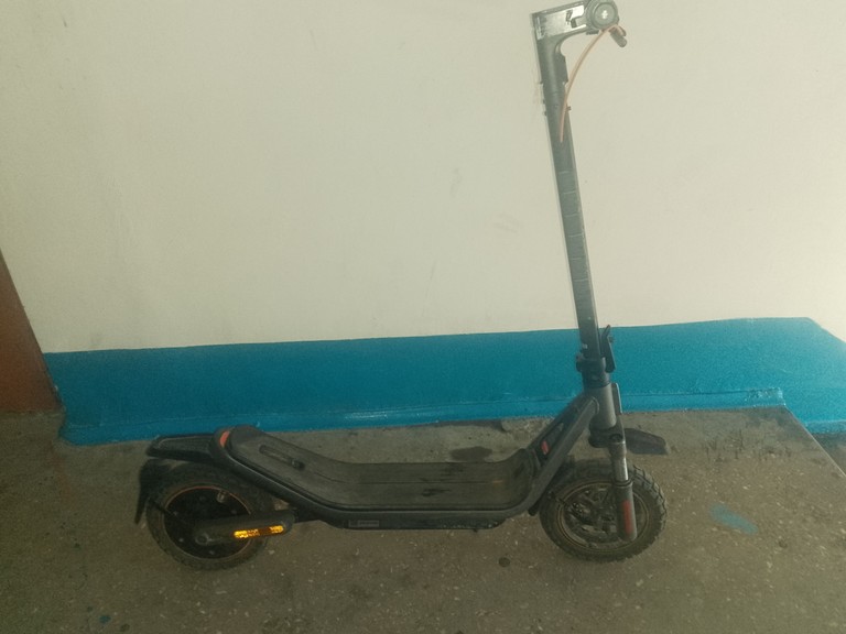 Дешево Xiaomi electric scooter pro 6 з ломбарду
