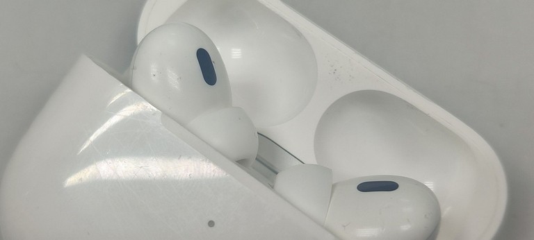 Apple airpods pro 2nd generation with magsafe charging case usb-c Код:01-201128945. Зображення 5