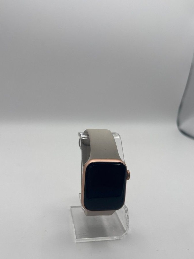 Дешево Apple watch se gps 40mm aluminum case з ломбарду