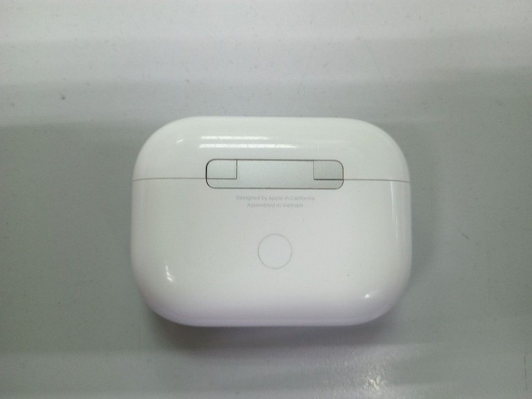 Дешево Apple airpods pro 2nd generation with magsafe charging case usb-c з ломбарду