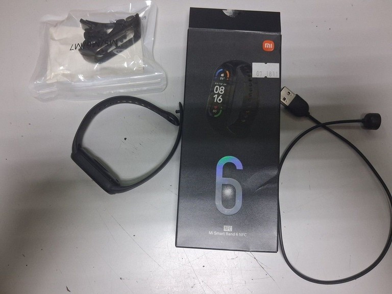 Оголошення Xiaomi mi smart band 6 nfc Б/У