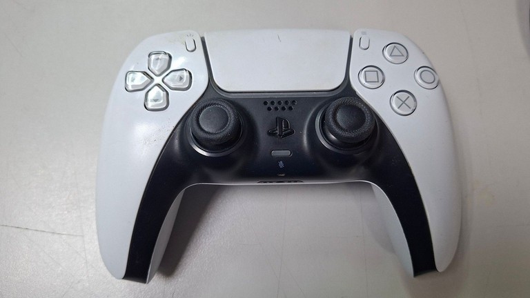 Дешиво Sony PlayStation 5 825GB с ломбарда