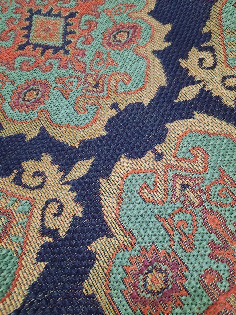 Дешиво Karat Carpet, Україна с ломбарда