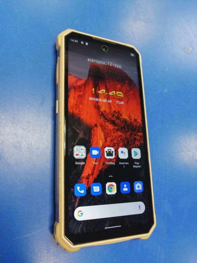 Дешиво Oukitel f150 r2022 8/128gb с ломбарда