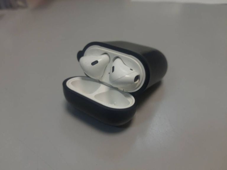 Apple airpods 2 gen a1602.a2032+a2031 2019г.