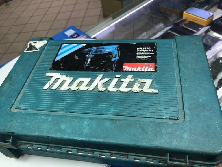 Makita HR2470