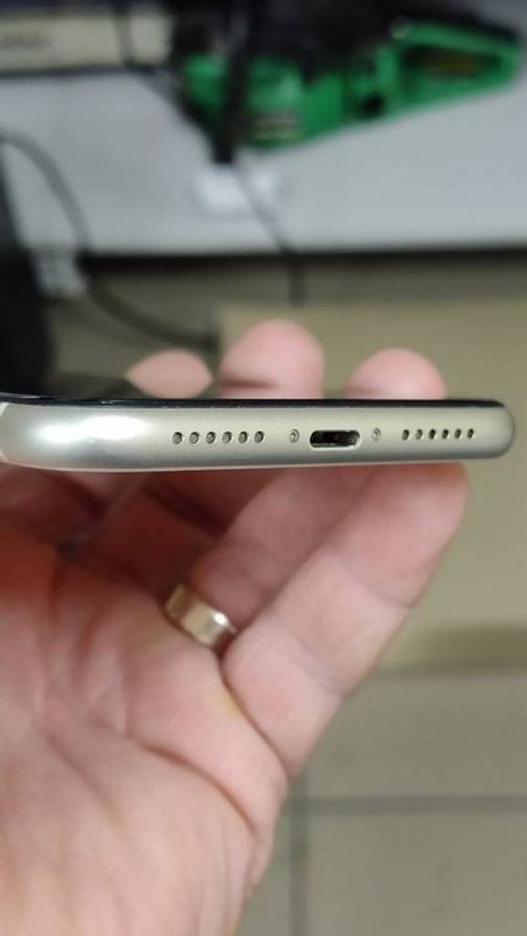 Розпродаж Apple iphone 11 64gb, продавець Техноскарб