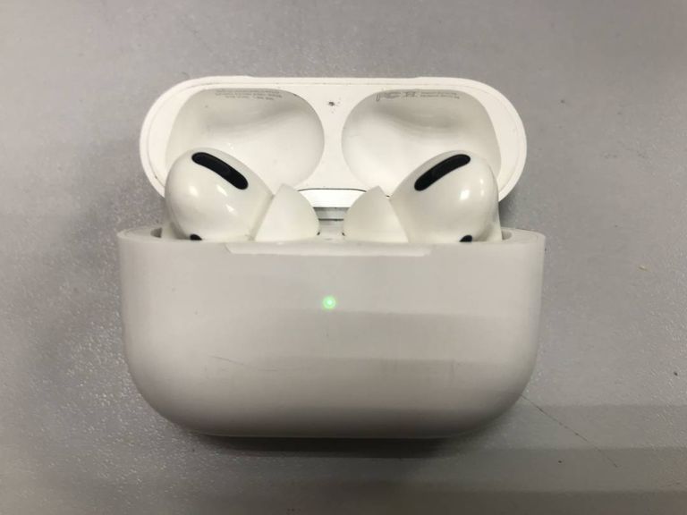 Apple AirPods Pro (MWP22)