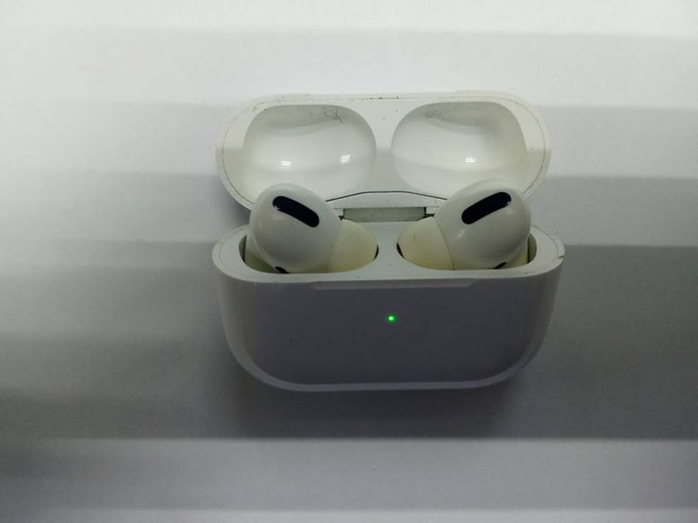 Apple airpods pro a2190,a2084+a2083 2019г