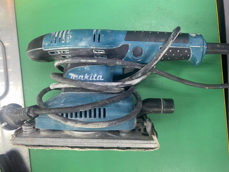 Makita BO3710