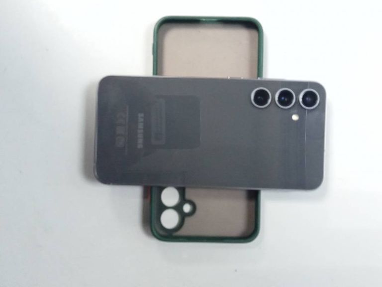 Дешево Samsung galaxy s23 fe sm-s711b 8/128gb з ломбарду