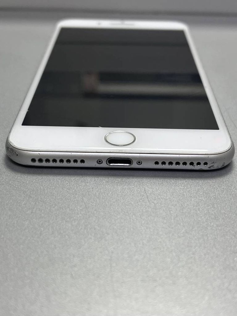 Дешиво Apple iphone 7 plus 128gb с ломбарда