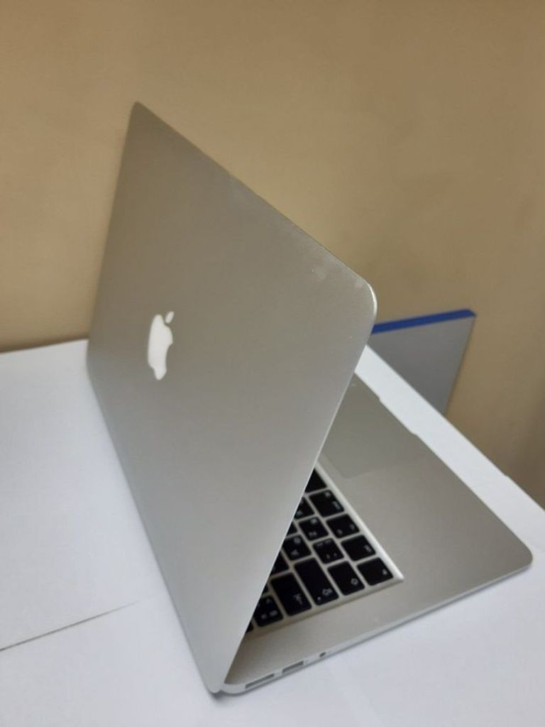 Розпродаж Apple macbook air a1466 2017 13,3" core i5 1,8ghz/ram8gb/ssd128gb/intel hd graphics 6000, продавець Техноскарб
