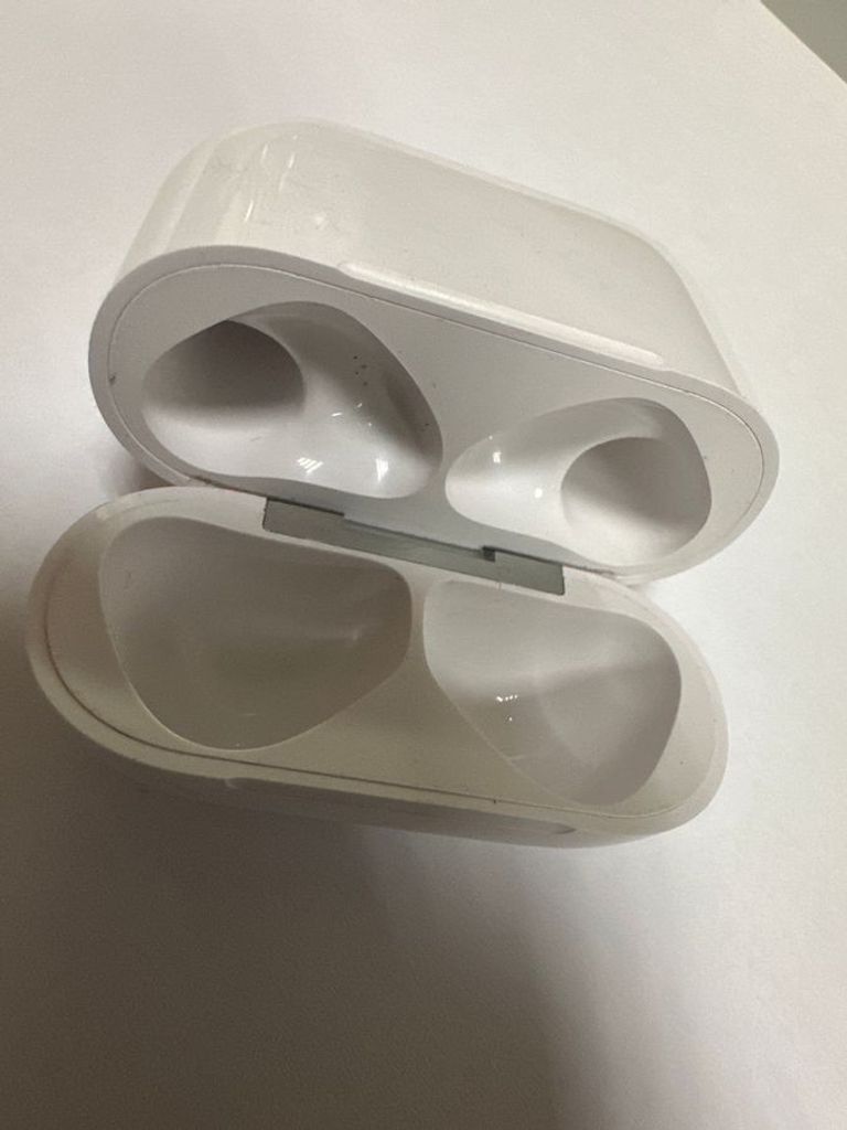 Apple airpods 4 with active noise cancellation Код:01-200500888. Зображення 5