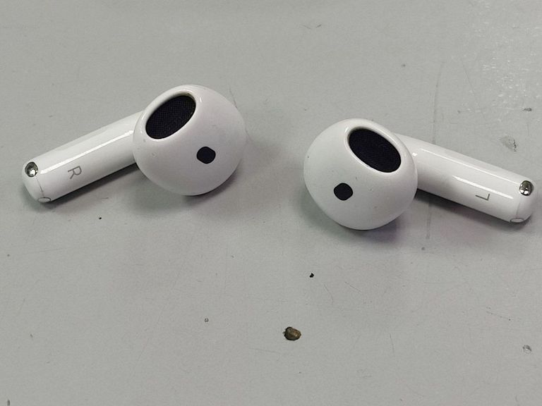 Apple airpods 4 with active noise cancellation Код:01-200593345. Зображення 10
