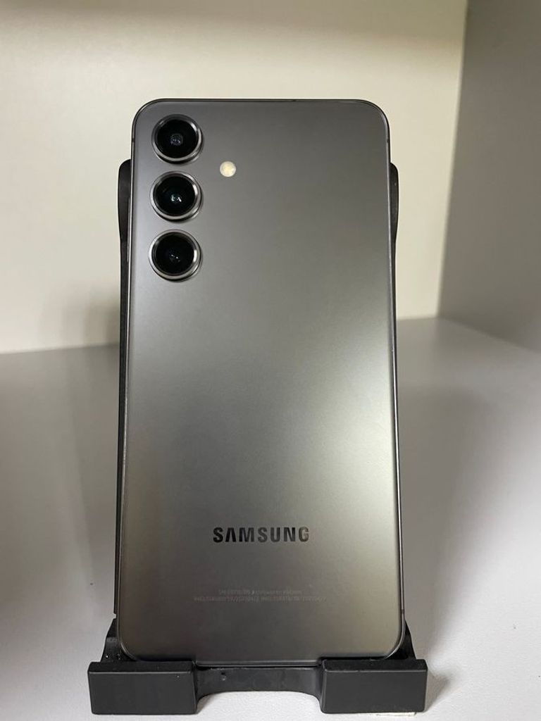 Дешево Samsung galaxy s24 8/128gb з ломбарду