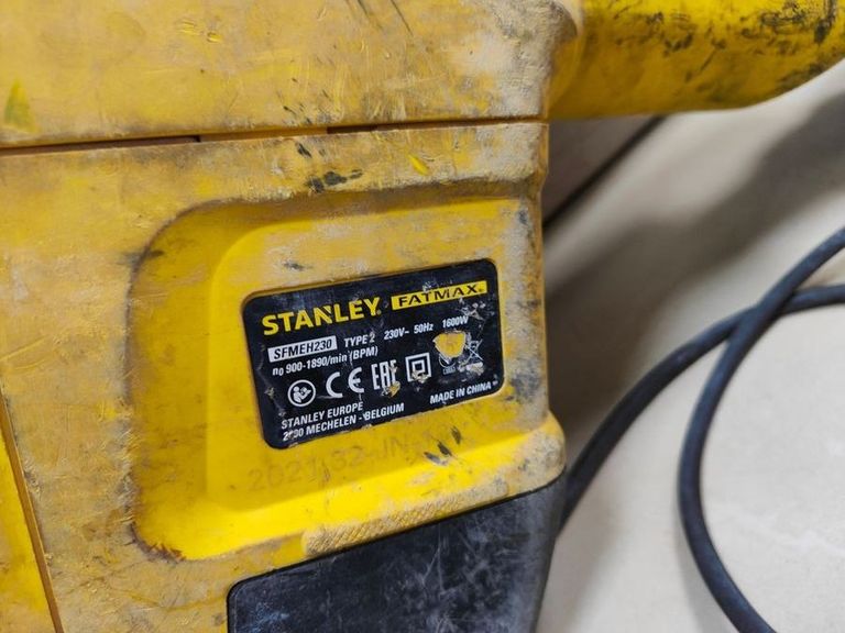 Дешево Stanley SFMEH230K з ломбарду