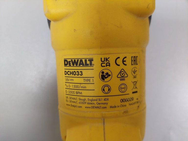 Дешиво Dewalt dch033 / 1 акб 4ah / зп с ломбарда