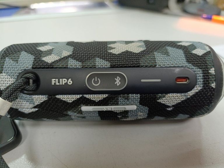 Дешиво Jbl flip 6 с ломбарда
