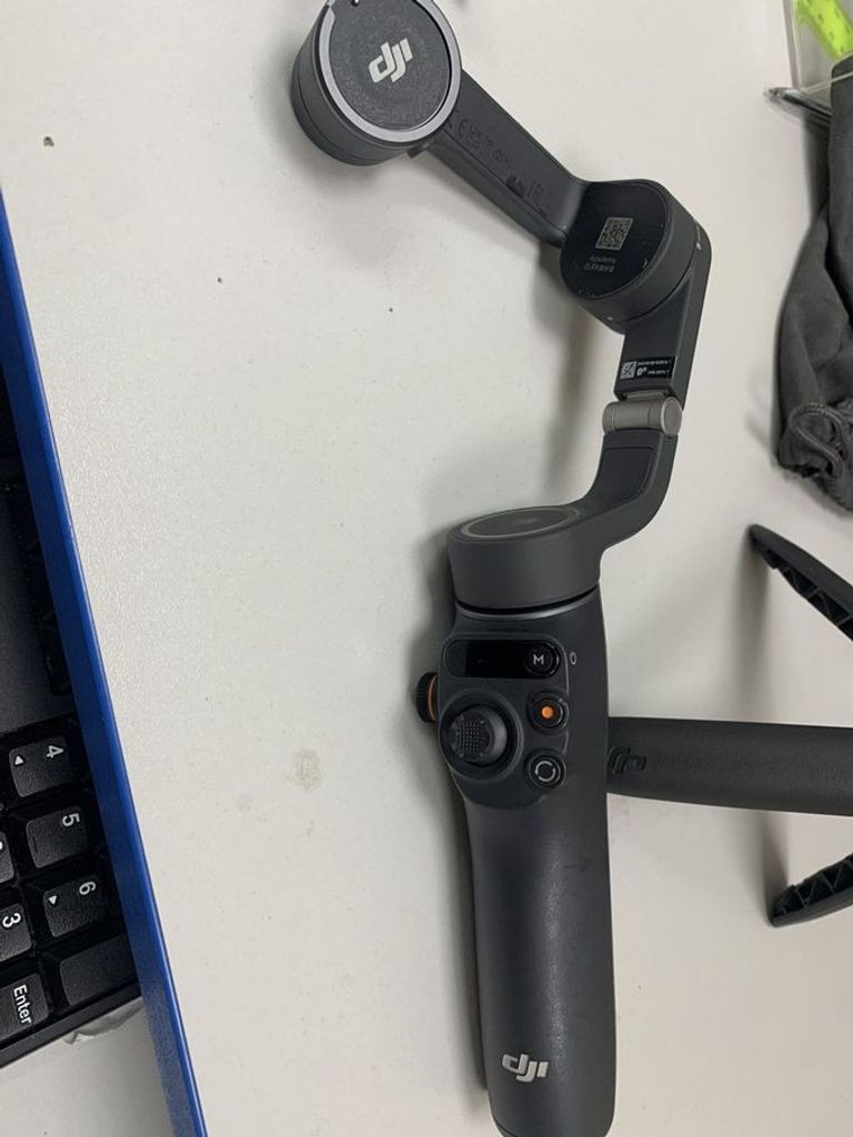 Купить Dji Osmo Mobile 6 Platinum Gray (CP.OS.00000284.01) Б/У