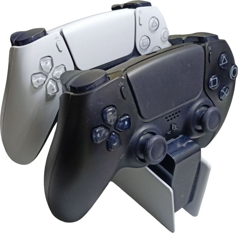 Дешиво Sony PlayStation 5 825GB с ломбарда