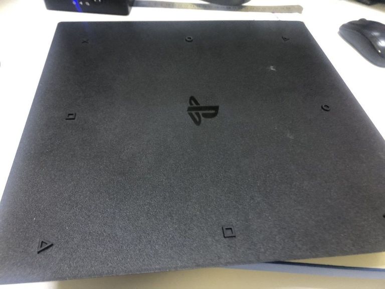 Дешиво Sony PlayStation 4 Pro (PS4 Pro) 1TB Black (9773412) с ломбарда