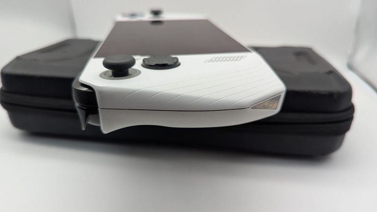 Asus rog ally 2023 512 gb Код:01-200749676. Изображение 6