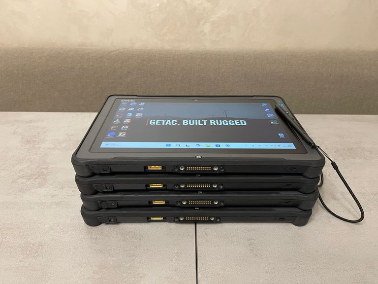 Дешиво Getac F110 G4, 11.6" FHD, i5-7200U, 16GB 256GB SSD, 4G LTE с ломбарда