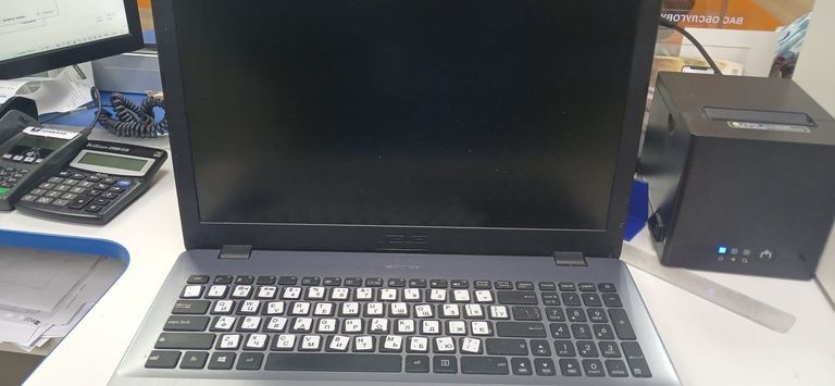 Купить Asus 15/core i3 8130u ddr4/6gb ddr2/ssd 120 gb/geforce mx130 2gb Б/У