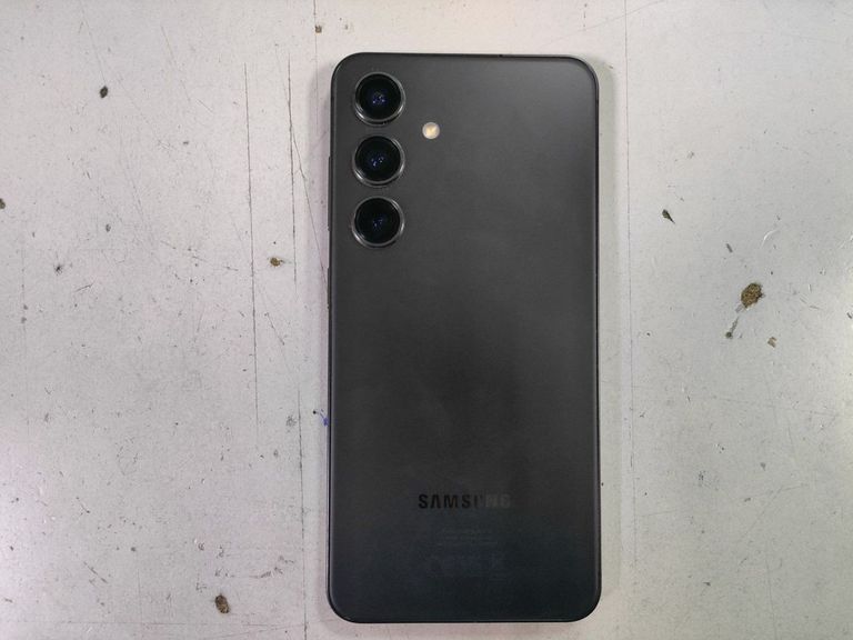 Объявление Samsung galaxy s24 fe 8/128gb Б/У