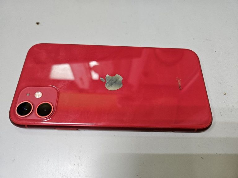 Купить Apple iPhone 11 64GB White (MWL82) Б/У