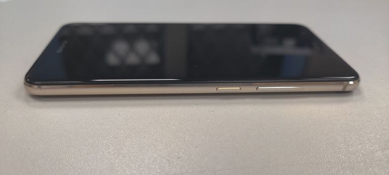 Распродажа Huawei huawei nova caz-tl10 3/32gb, продавец Техноскарб