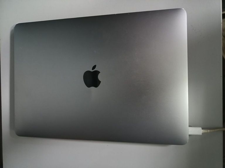 Дешиво Apple macbook air 13" 2020 a2179 core i5 1,1ghz/ram8gb/ssd512gb/intel iris plus graphics с ломбарда