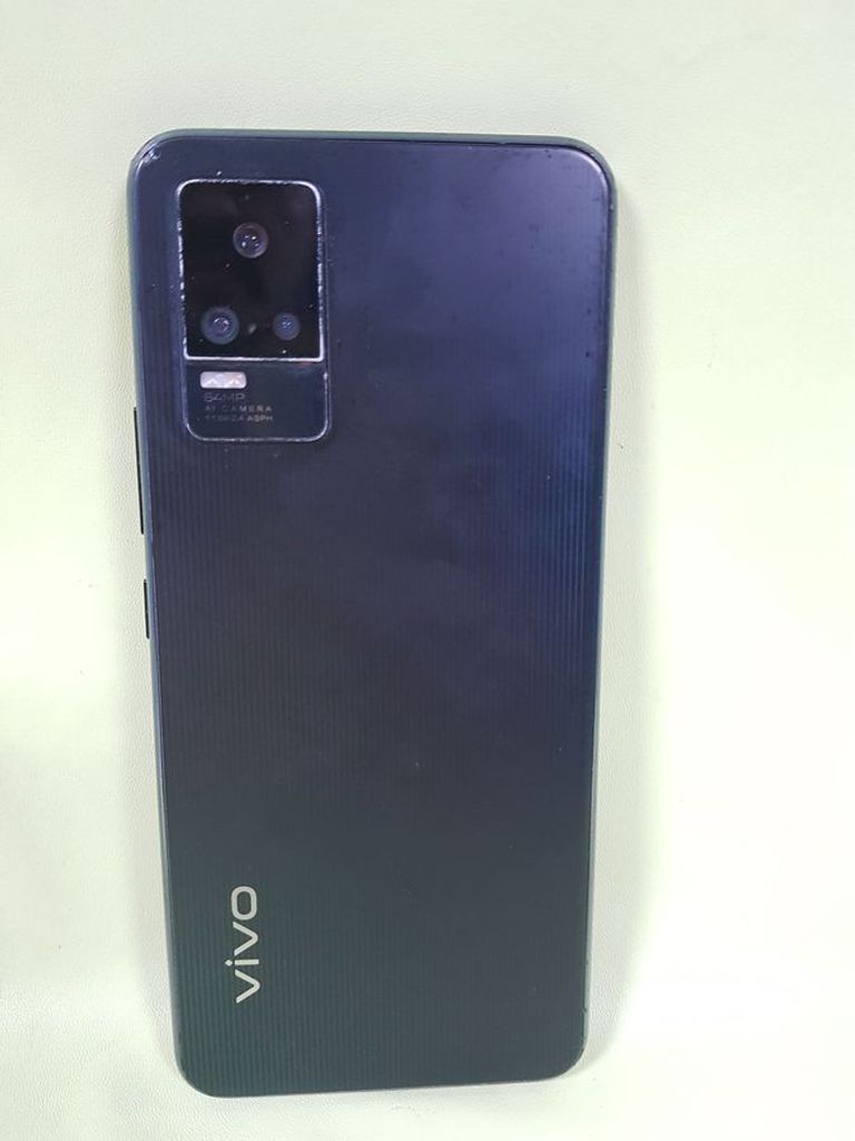 Купить Vivo v21e 8/128gb Б/У