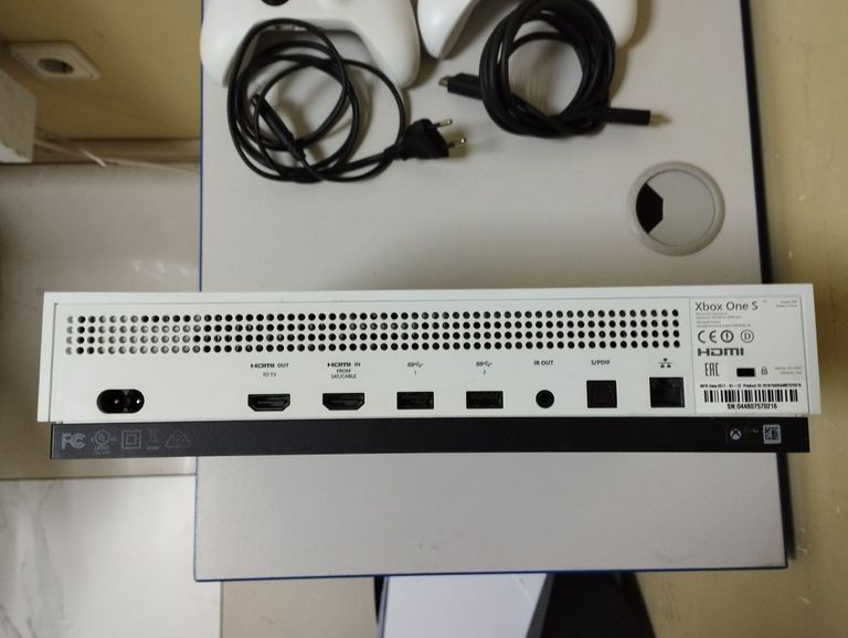 Распродажа Microsoft xbox one x 500gb, продавец Техноскарб